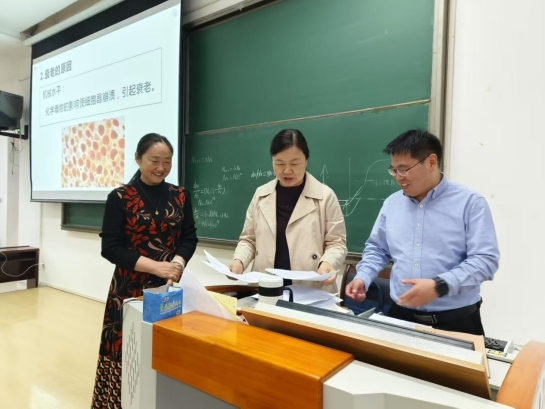 我院“筑牢查寝查课防线，营造优质育人