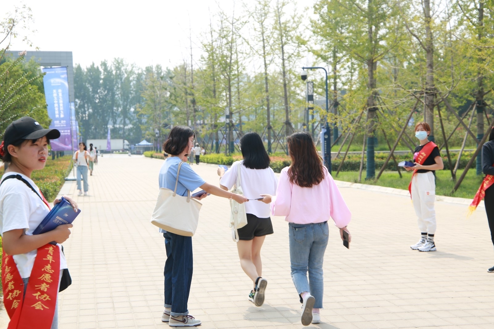 398a72d7c2330f287fea37edd3d84fc.jpg