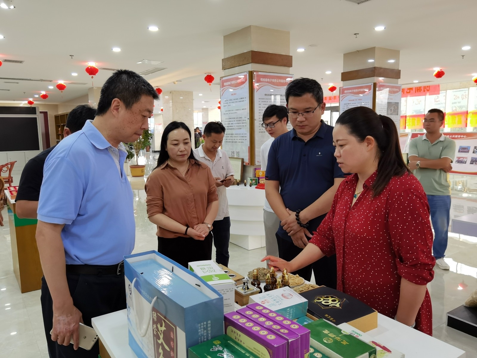 副校长孔青到桐柏县开展校地结对帮扶工作 (6).jpg