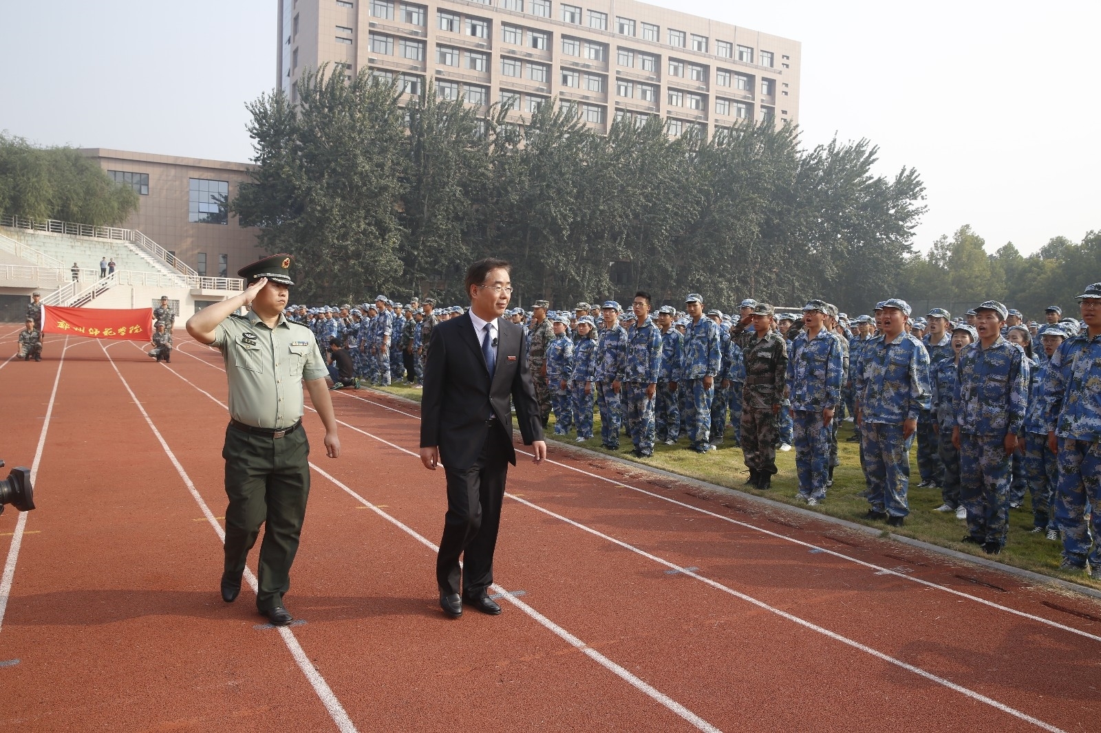 02.jpg