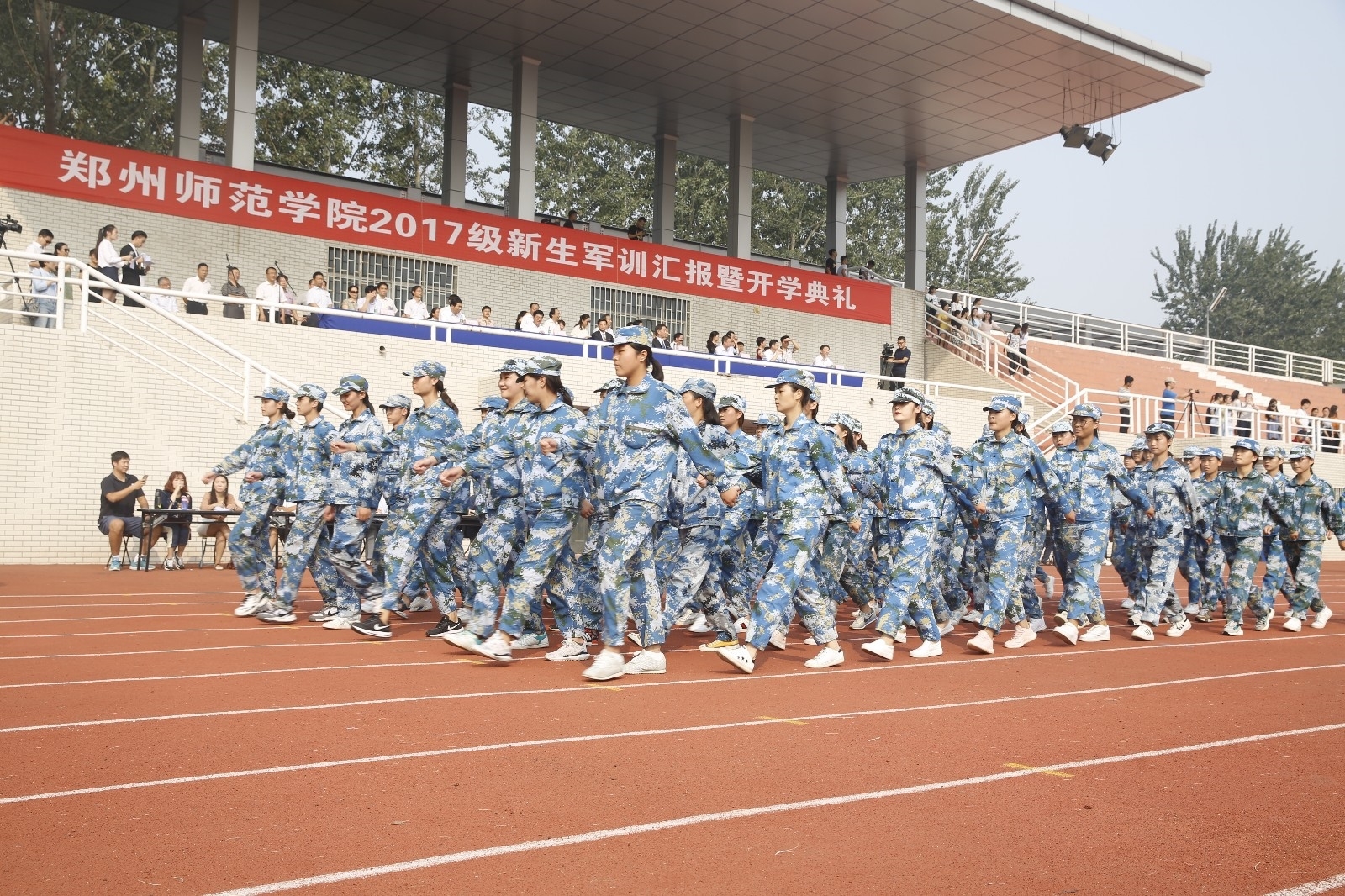 03.jpg